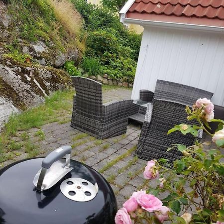 サンネフヨルLys Og Lettstelt Leilighet Med Utsikt Over Byenアパートメント エクステリア 写真