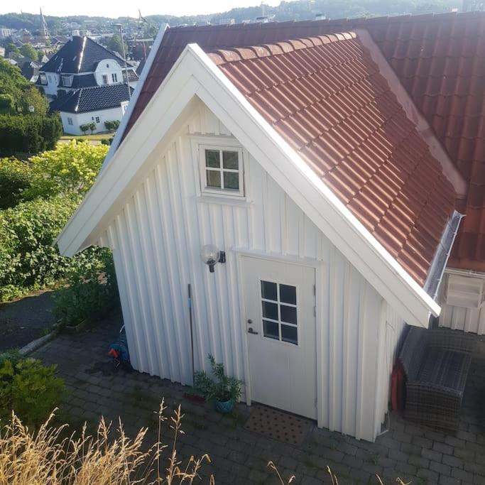 サンネフヨルLys Og Lettstelt Leilighet Med Utsikt Over Byenアパートメント エクステリア 写真