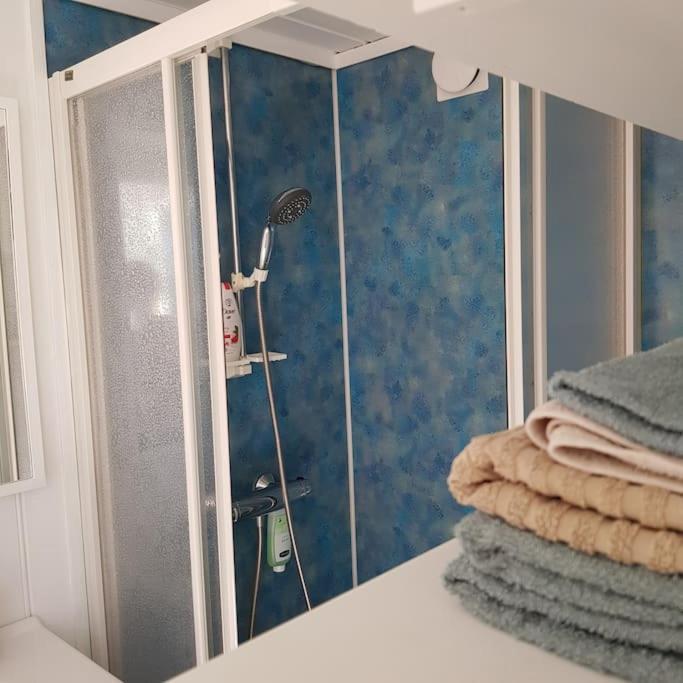 サンネフヨルLys Og Lettstelt Leilighet Med Utsikt Over Byenアパートメント エクステリア 写真